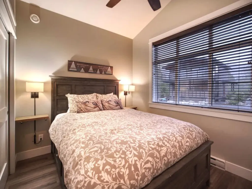 04a0c253 1539 4e uXO3I