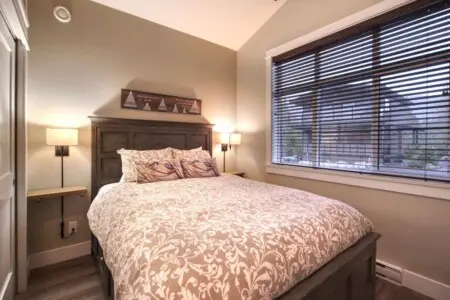 04a0c253 1539 4e uXO3I