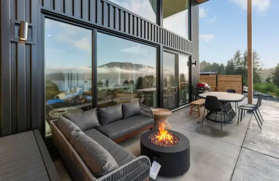 06ecec55 95da 4b S c0G