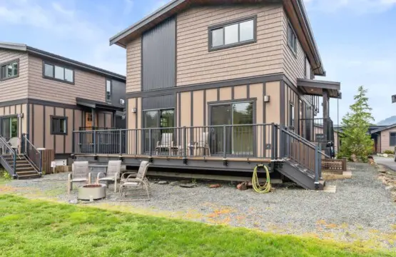 0b5a30fc 6f80 4d tARF9