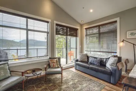 0d1caa0b 08f5 4d 2TOly