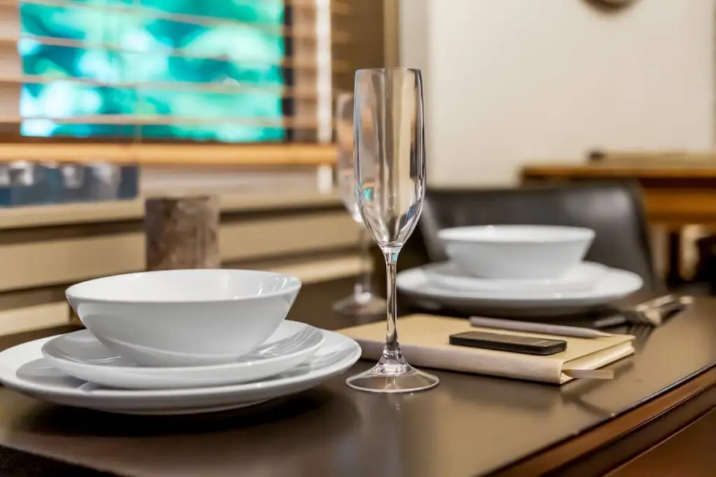 0f0f647e 85a0 4d id5LT 2