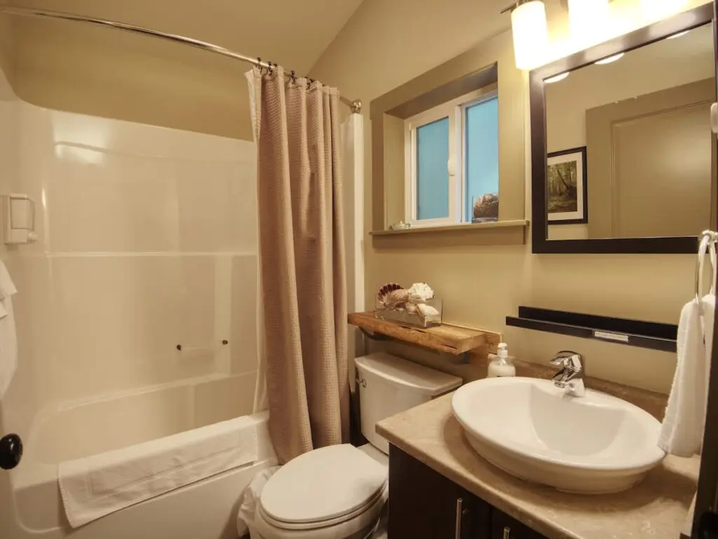 10ee89f6 e868 4a wAQSA