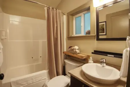 10ee89f6 e868 4a wAQSA