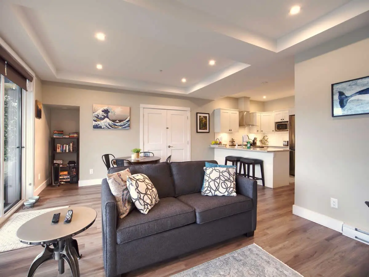 122ada8a 6877 4a q8pYZ