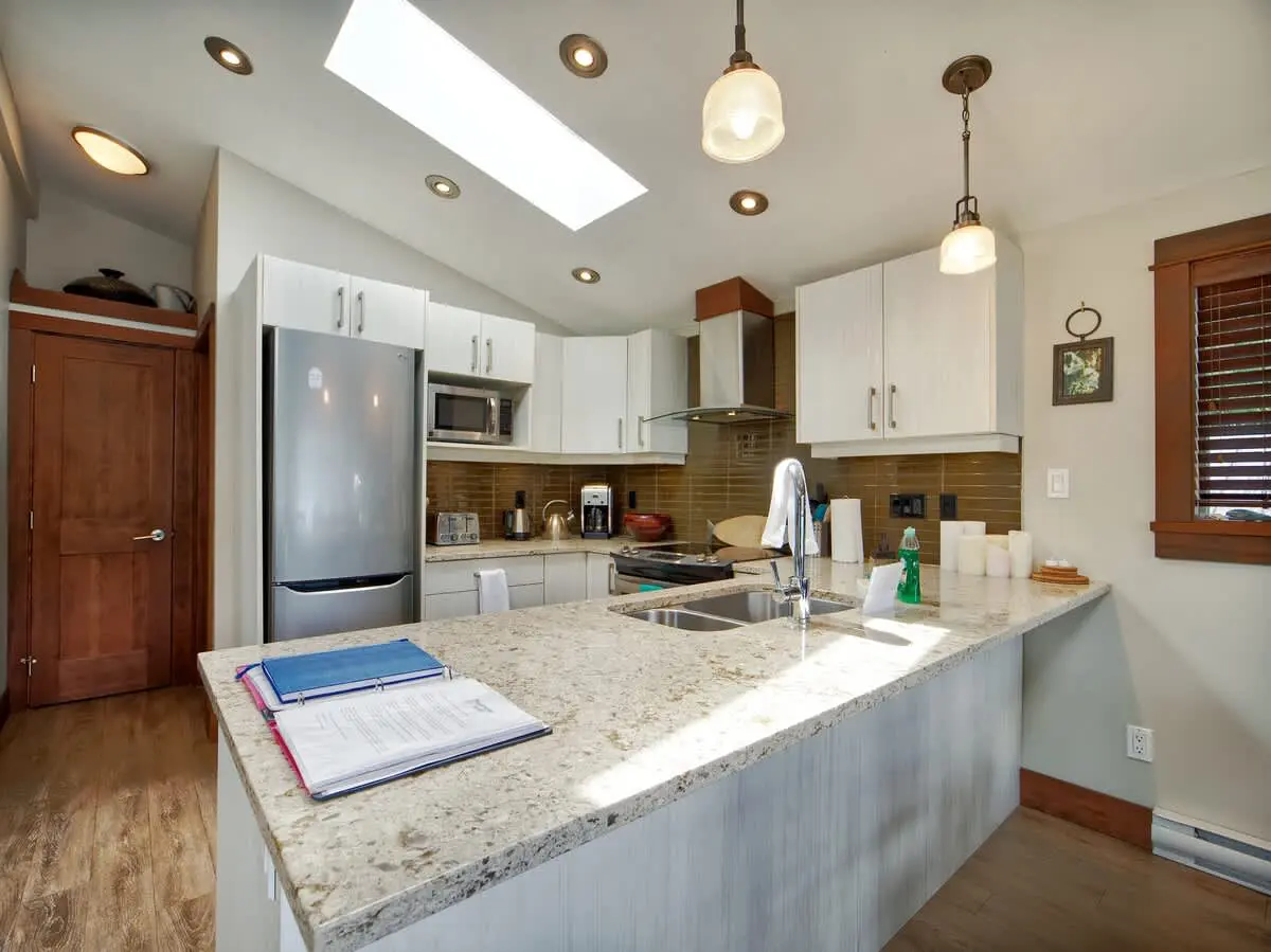 1470a41a 8c01 49 RGm