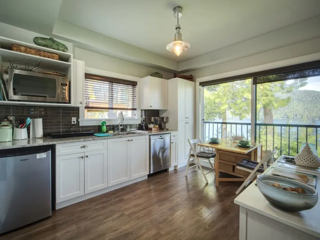 1960e2c0 a92d 48 p7ljI