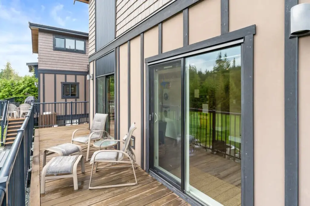 1a9426c5 38a9 4f hJO3Z