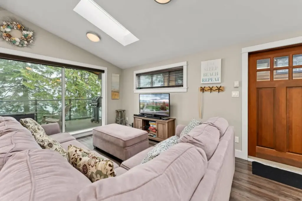 1ad10669 bcb8 4f ezxoy