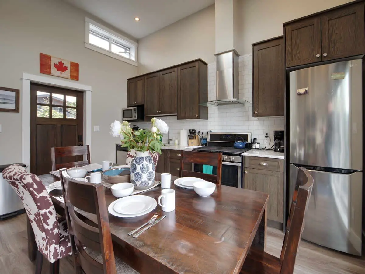 1b785e0c c9b7 4a 2UXXo