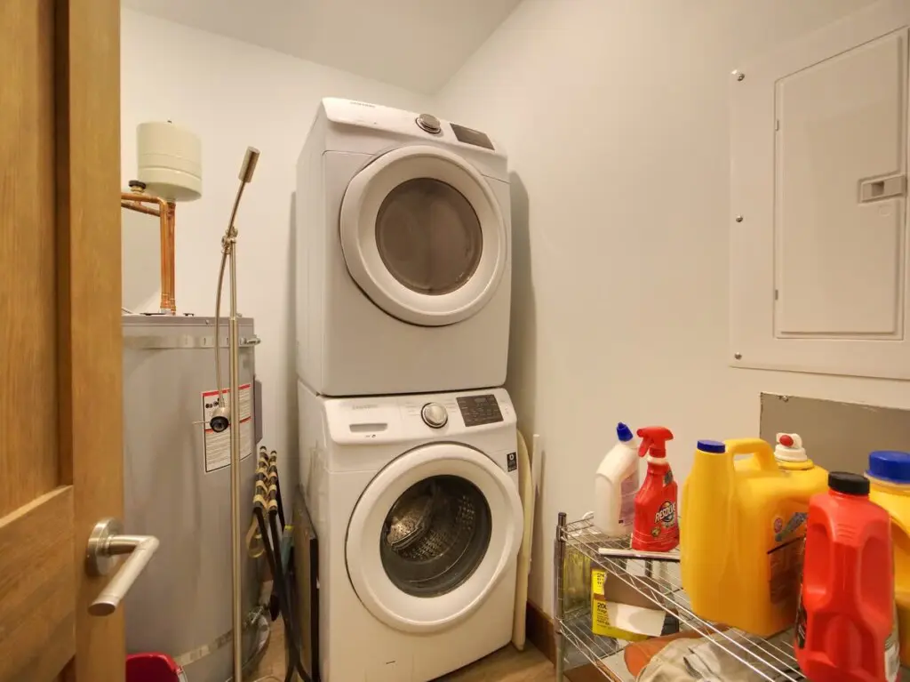 1c507e71 a369 45 GPtXV