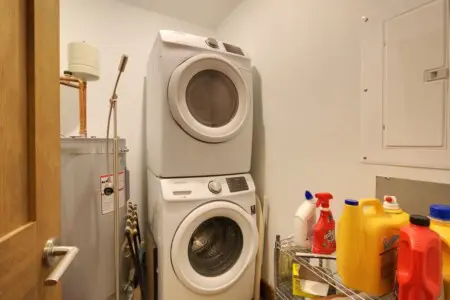 1c507e71 a369 45 GPtXV