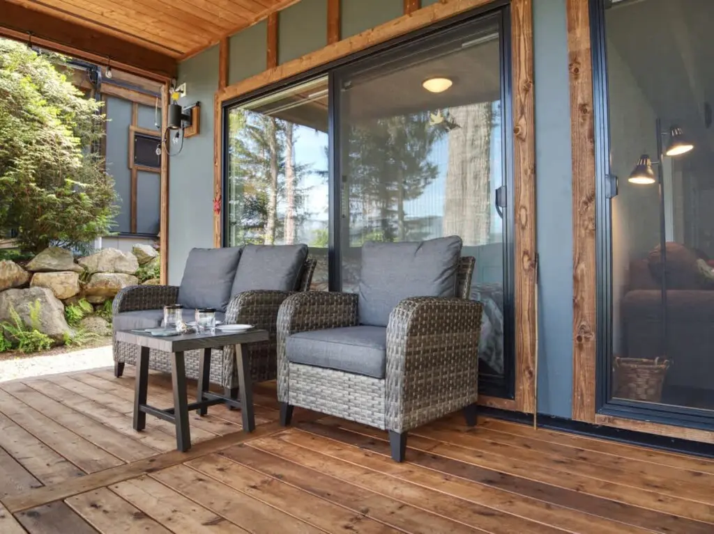 1cce246c 7a61 46 0cXYO