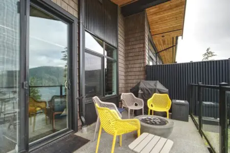 215b50b0 8656 44 cGM9m