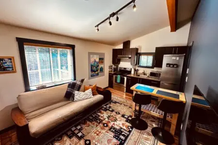 277708ef e6a0 46 B3Eqh