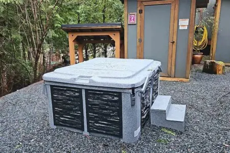 2af437eb d64d 44 XmwKh