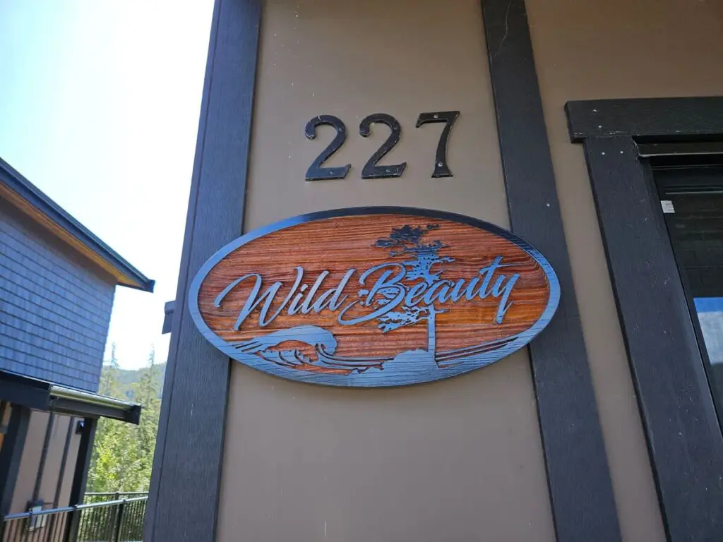 2cc0a7d2 0f24 40 Sy0D3