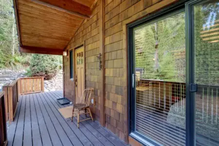 2d9148fe b800 49 L1yus