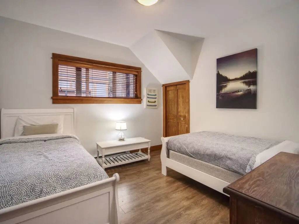 2e5f278a 8133 47 3yquc