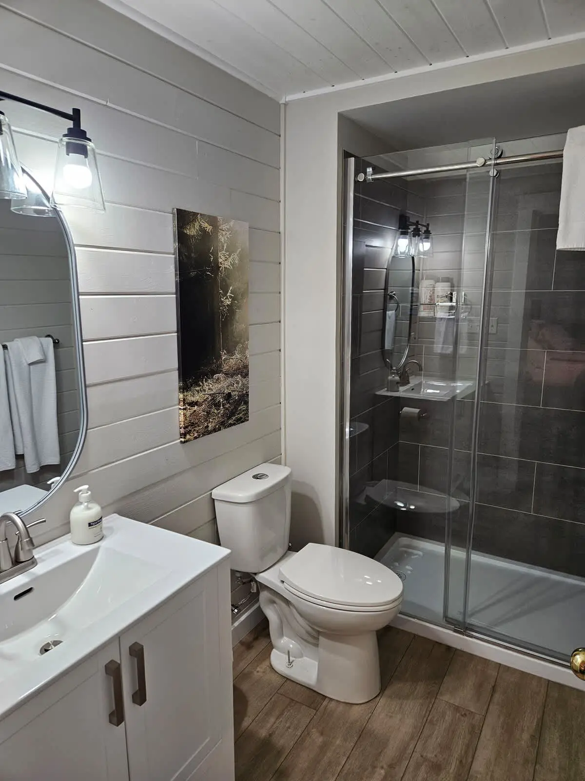 32b44c6a 8134 4d HfTdt