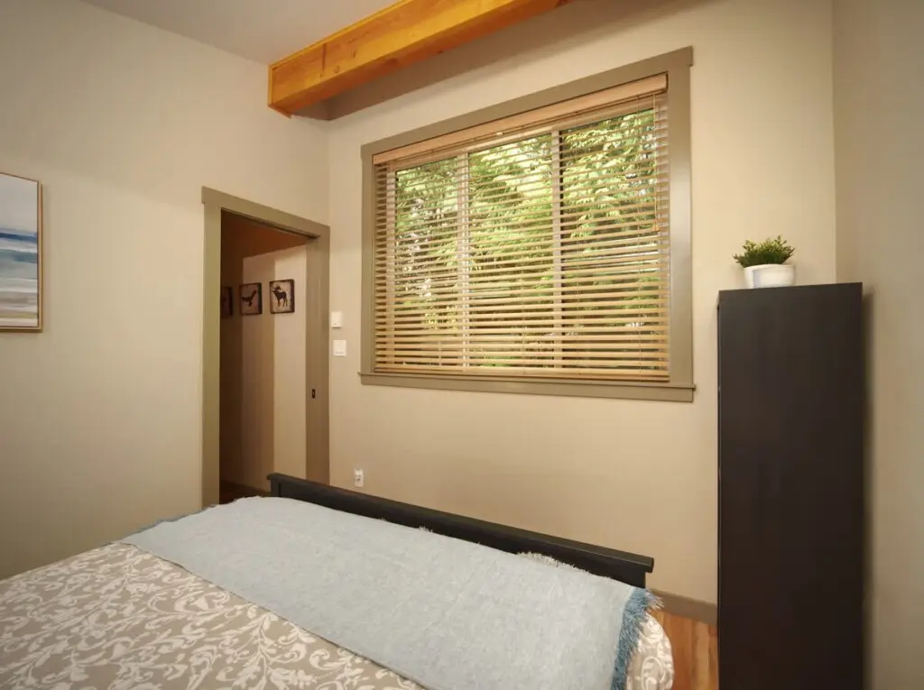 38ecc3a0 6592 4d nYoOX