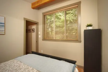 38ecc3a0 6592 4d nYoOX