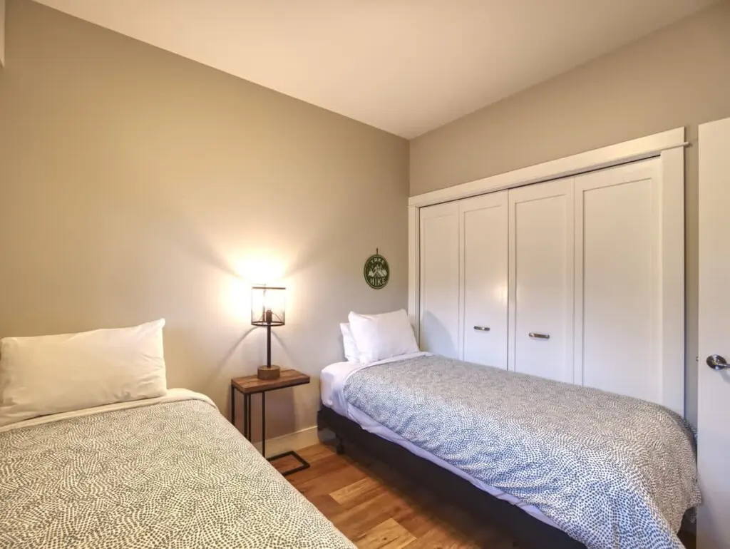 3a59a4f3 8a21 4b ch1wy