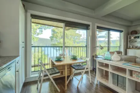 3a634512 ad52 44 JpyQo