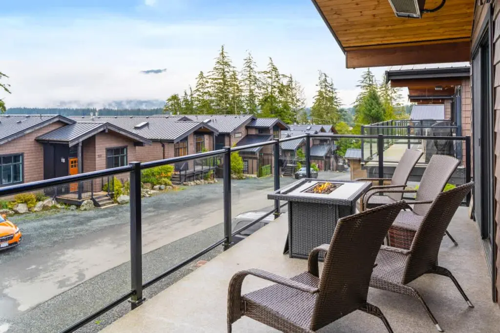 55c16e7f 76d3 46 gKadZ