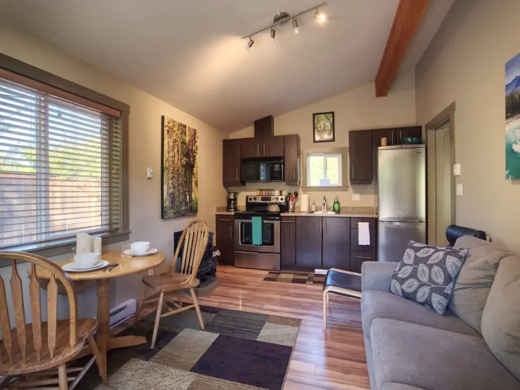 57e6c8c2 8fb5 49 fAKNf