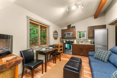 59358098 4c29 4d YX5C