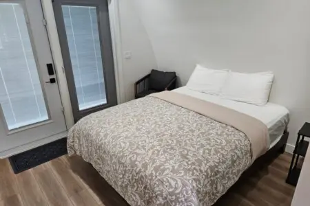 5aa174f0 3eee 44 okHg1