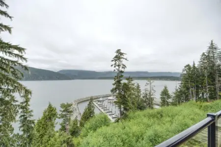 5b06a1ef 66fe 4b pA4e9