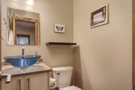 5b215ff0 fbab 4b CwtkY