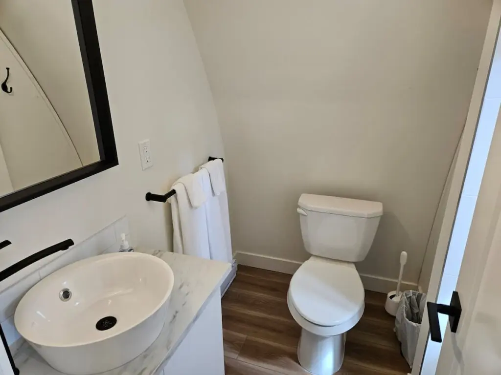 5f90b3bf 6ad0 4c SoS7y