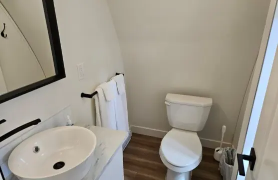 5f90b3bf 6ad0 4c SoS7y