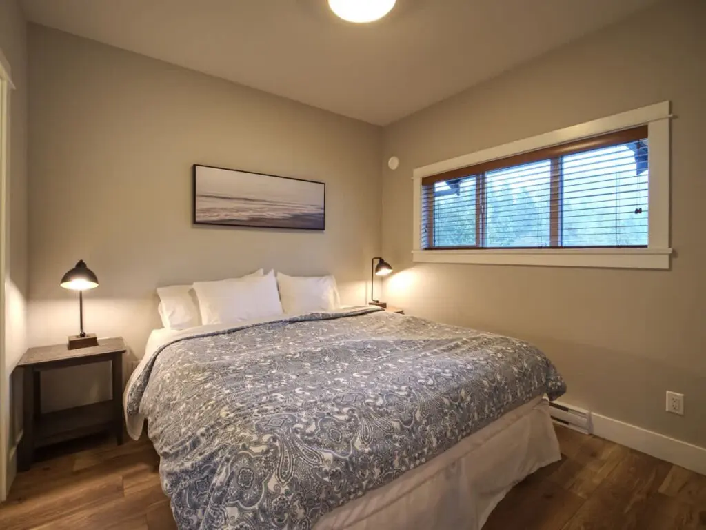 61526869 18e0 4c DfU0y