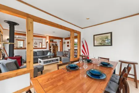 643955f9 eb2f 44 PEoKw