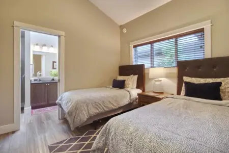 69822af3 ccfb 4b 2o3Ow