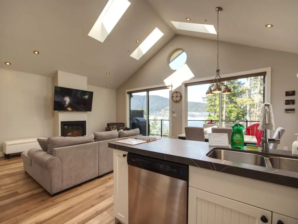 6b1f0a68 bce2 40 Yr9pt