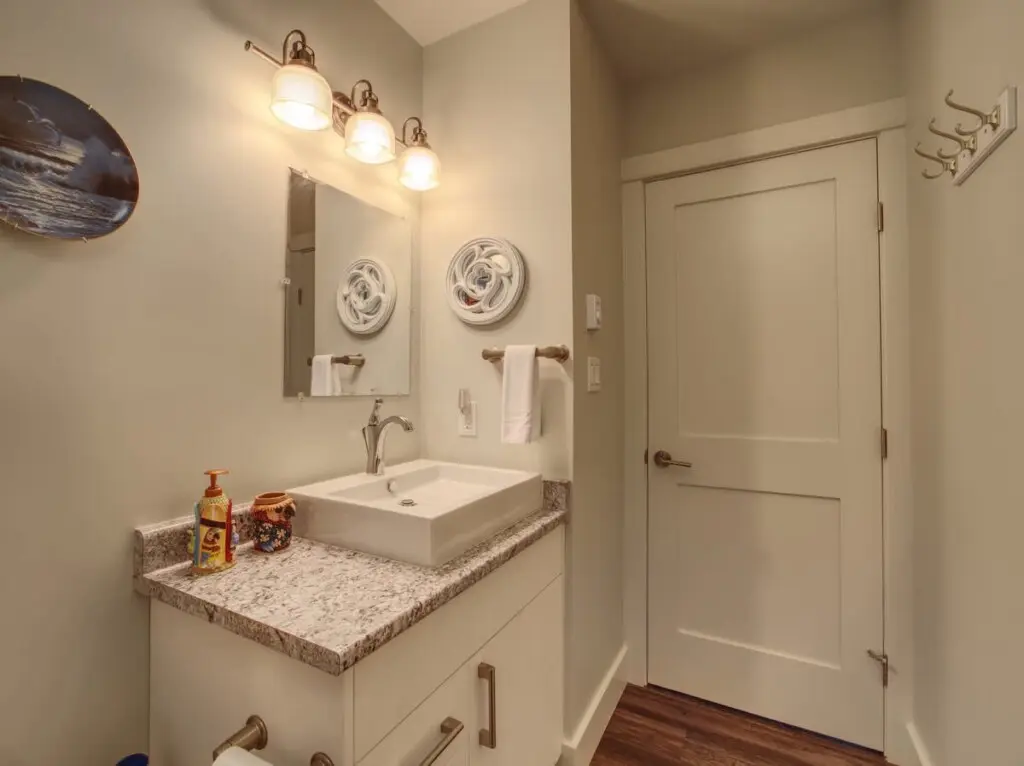 77b7427a d985 4b gDIC