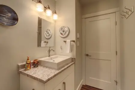 77b7427a d985 4b gDIC