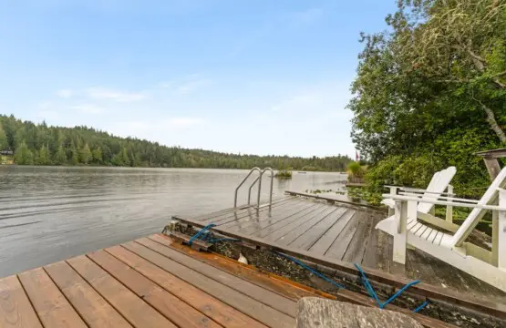 7cc2f947 c163 44 Qzj4g