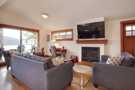 7d188fe8 b3d4 4a ITCFQ