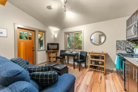 7de2e114 3f9b 44 ozcJd