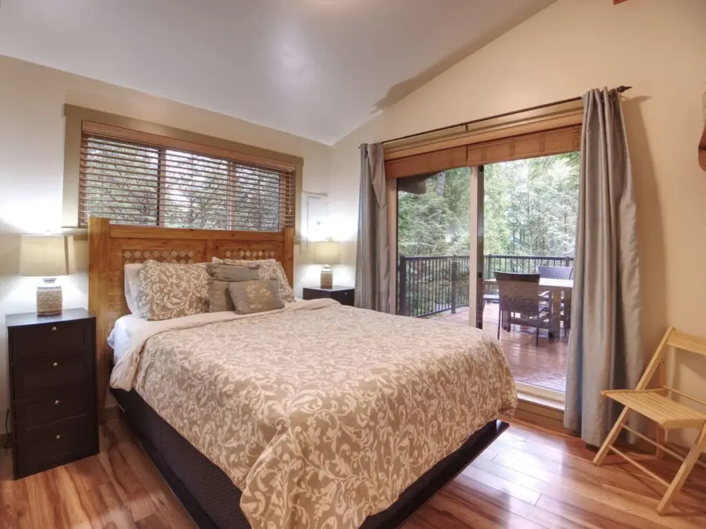 7e32a519 6156 4c utDCh