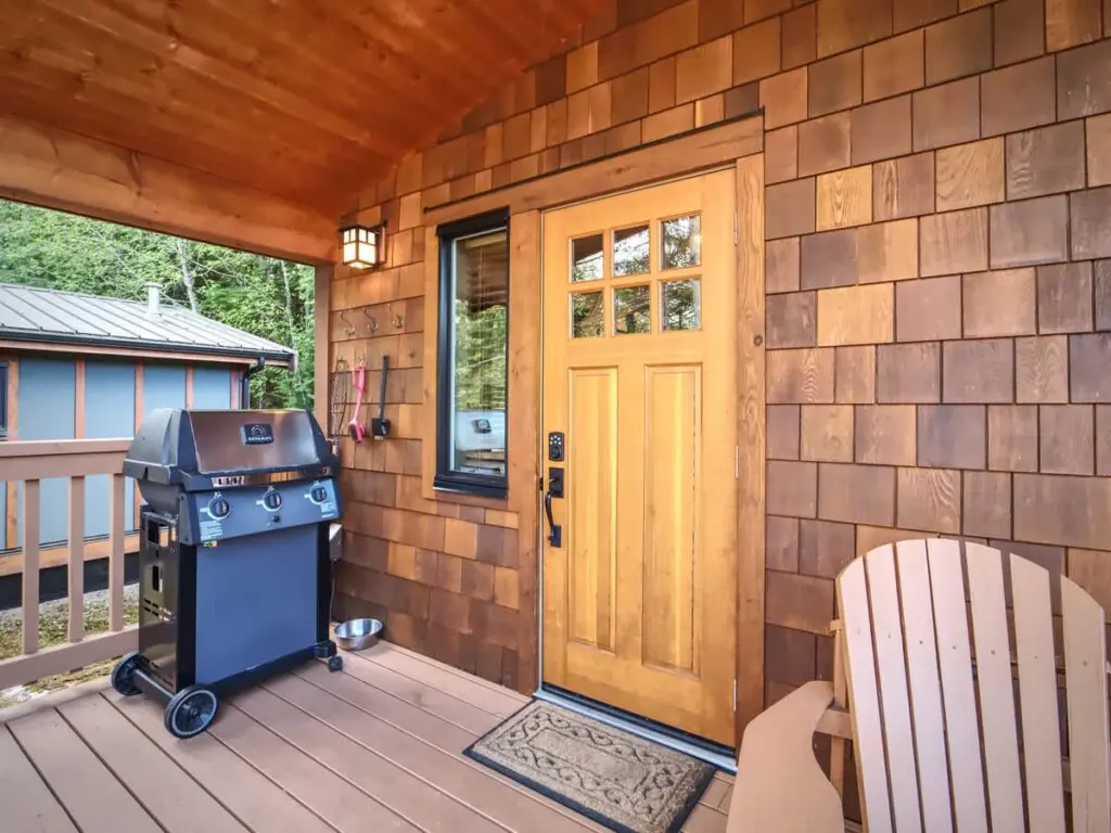 8260be83 0cd5 43 9rIYp