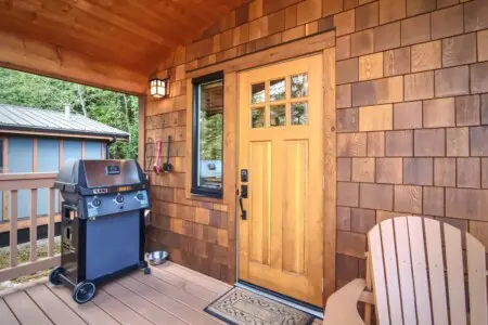 8260be83 0cd5 43 9rIYp