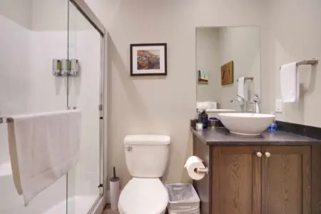 85a8370d 7b7a 42 d5Jja