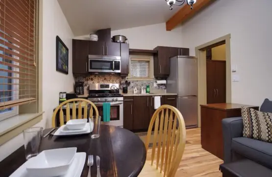 877c335b 6b79 42 2PMwo